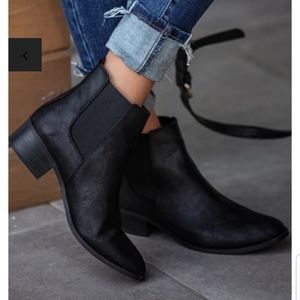 Chelsea ankle bootie
